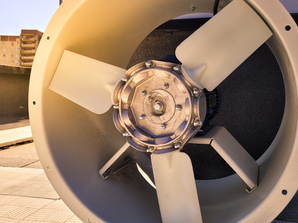 How Axial Fans Improve Airflow in Industrial Settings